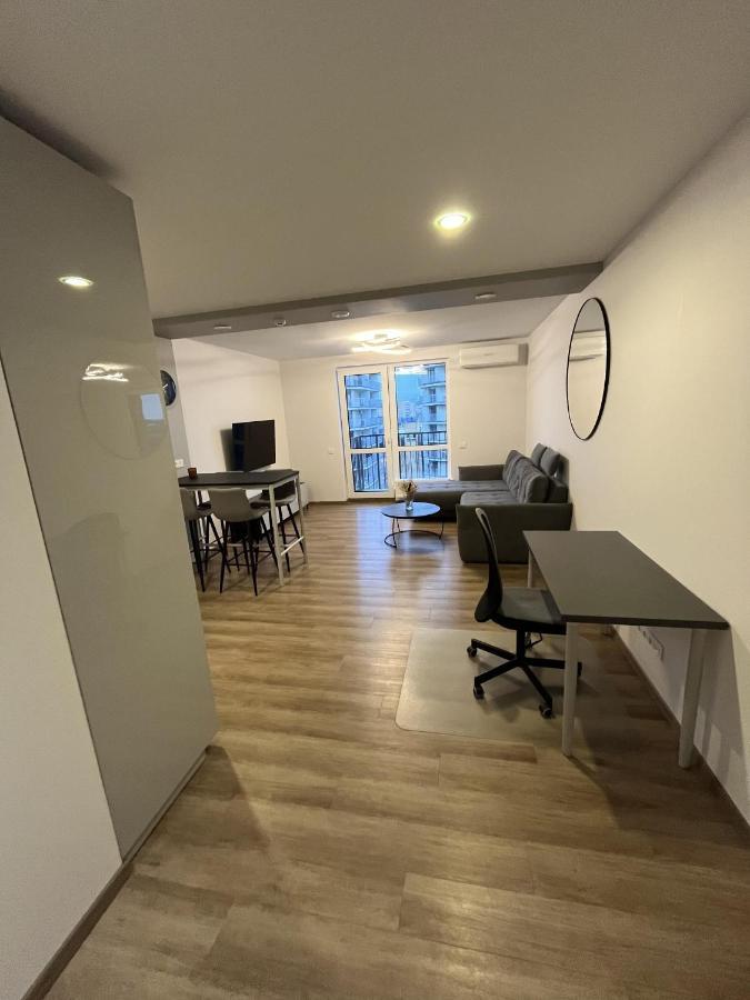 דירות Lovely Flat With Great Central Location וילנה מראה חיצוני תמונה